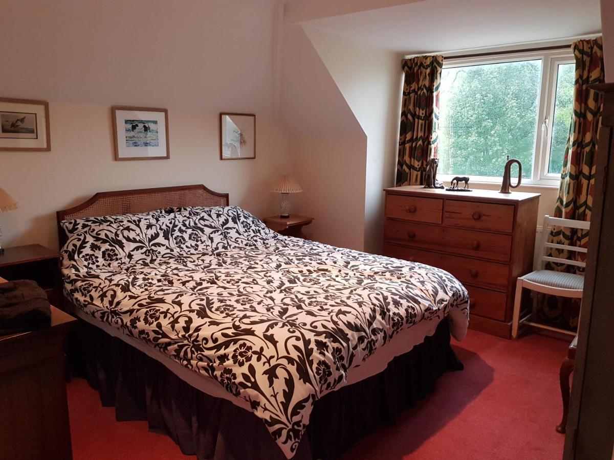 House On The Hill Bed & Breakfast Little Massingham Bagian luar foto